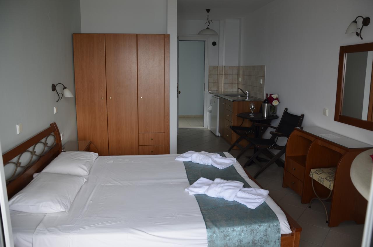 Kiwi Apartments Néa Fókaia 外观 照片