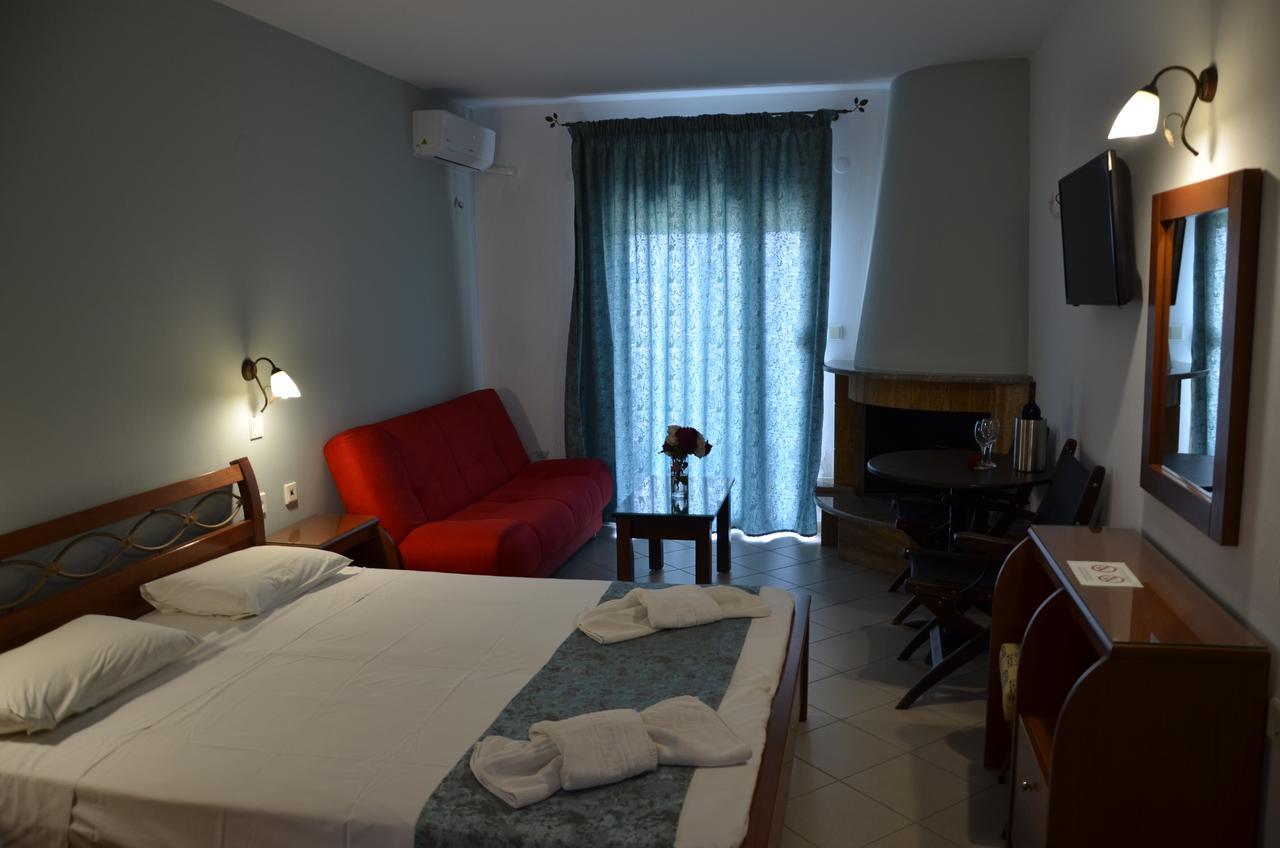 Kiwi Apartments Néa Fókaia 外观 照片
