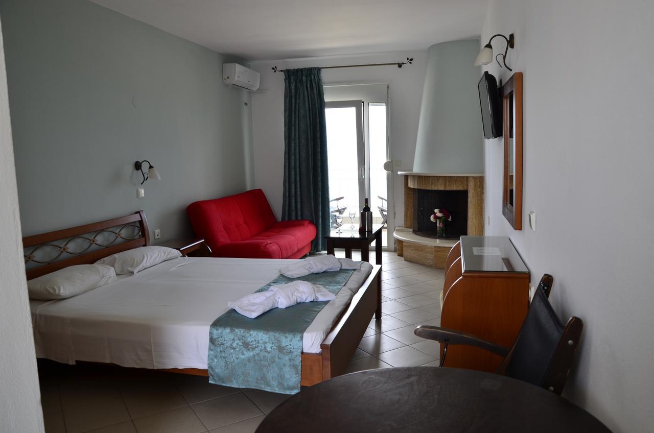 Kiwi Apartments Néa Fókaia 外观 照片