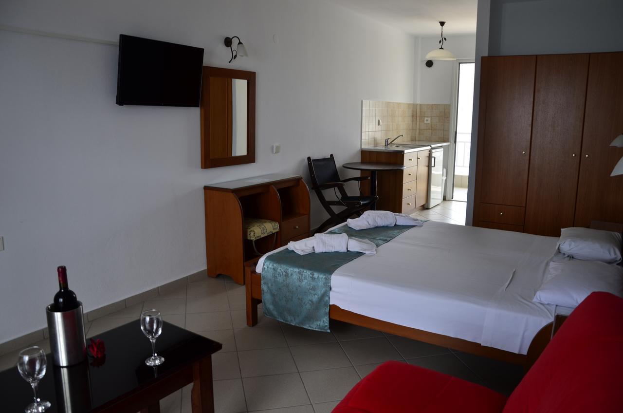 Kiwi Apartments Néa Fókaia 外观 照片