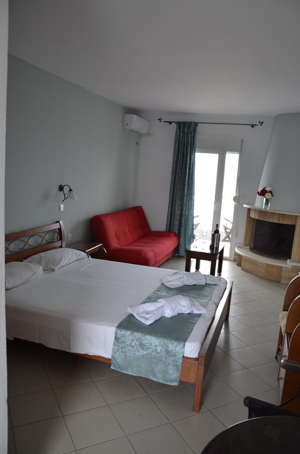Kiwi Apartments Néa Fókaia 外观 照片