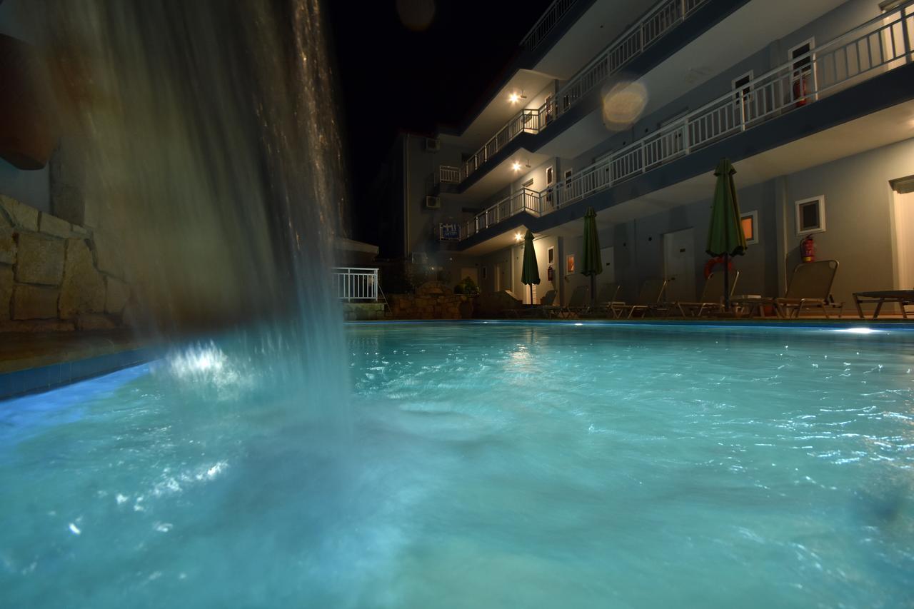 Kiwi Apartments Néa Fókaia 外观 照片
